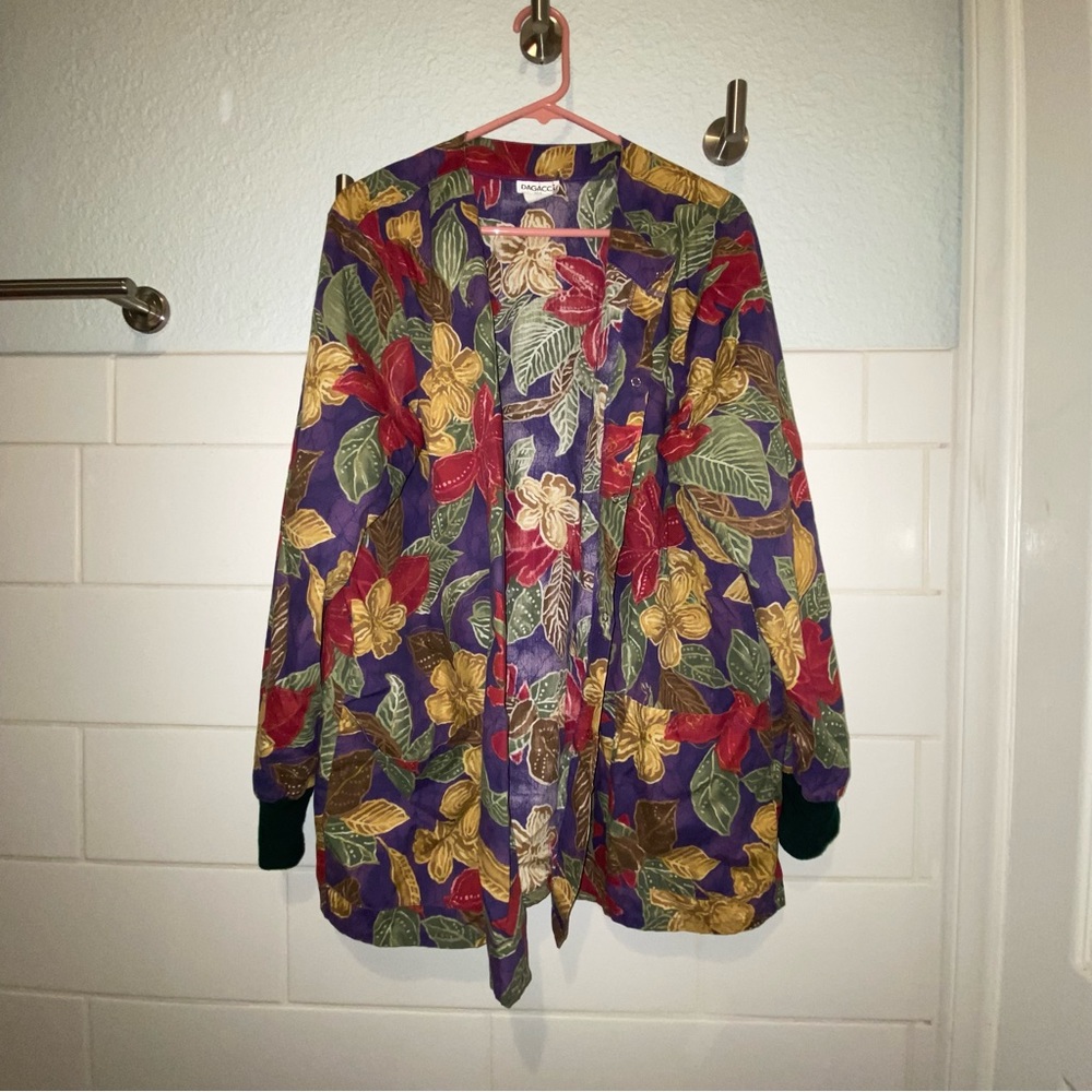Dagacci scrub coat?